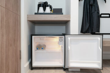CHIMPANZEE POD (DELUXE ROOM DOUBLE OR TWIN BED)